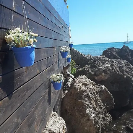 La Casa Azul * Arkoudi